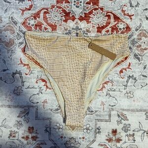 SKIMS Mid Waist High-Cut Bikini Bottom